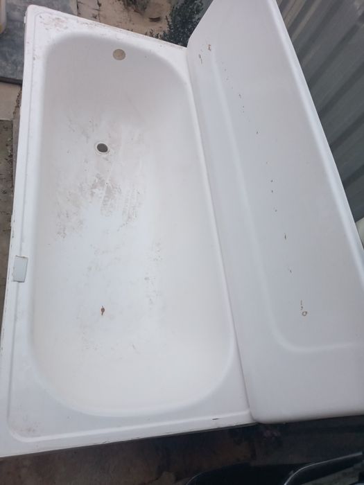 Yangi xolatda  vanna srocha sotaman Новый Ванны сроча прдодаётся