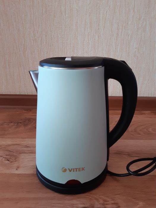 Чайник новый продам