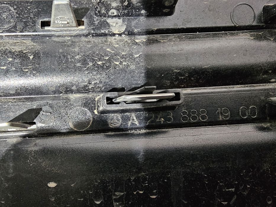 Grila radiator Mercedes EQA EQB W243 X243 dupa 2021 cod A2438881900