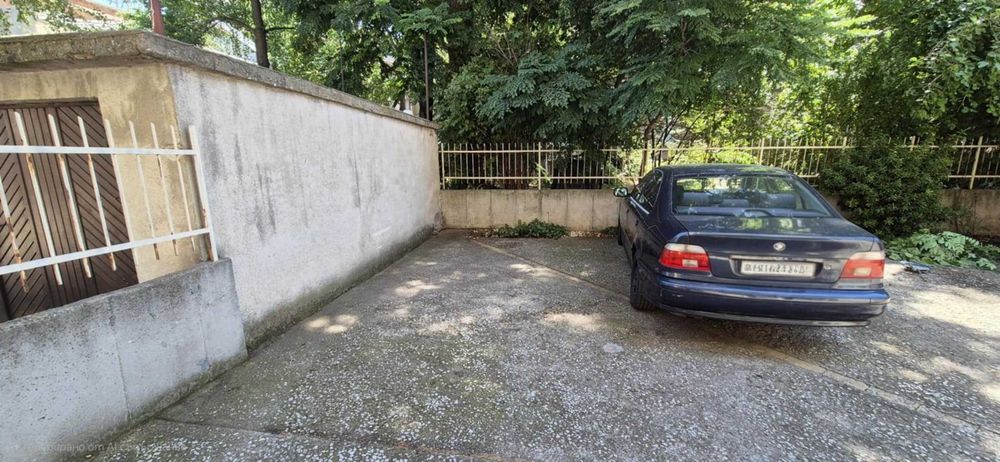 Дава се под наем Гараж / Паркомясто в Пловдив, Каменица 1 - 22 кв.м за 35 € - Снимка #1