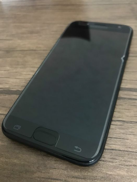 Смартфон Самсунг