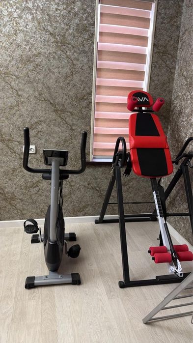 Инверсионный стол и велотренажер