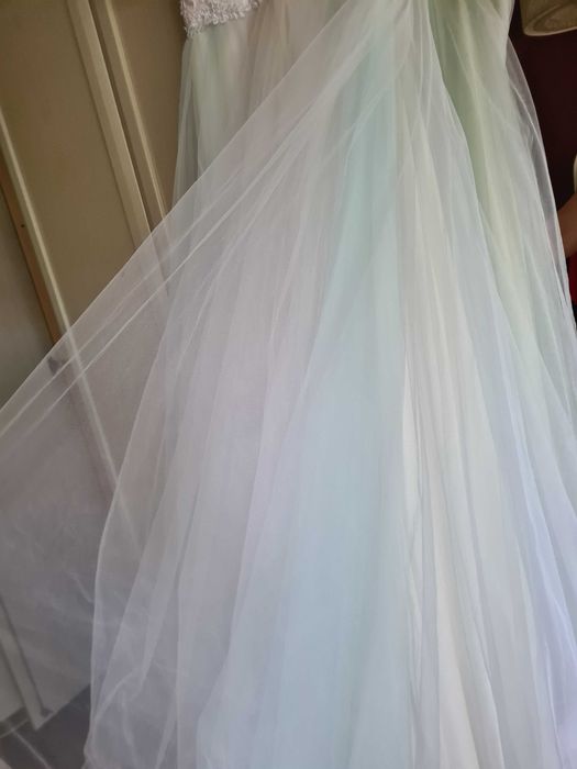 Rochie mireasa cu tull
