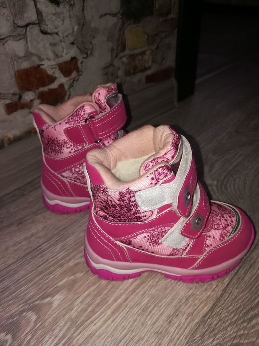 Продам детскую обувь