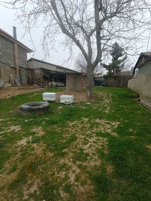 Продам дом в Кибрае. Не далеко от центра