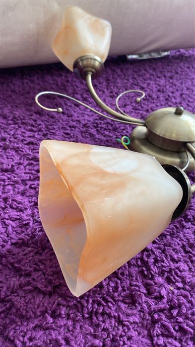 Люстра в хоршем состоянии