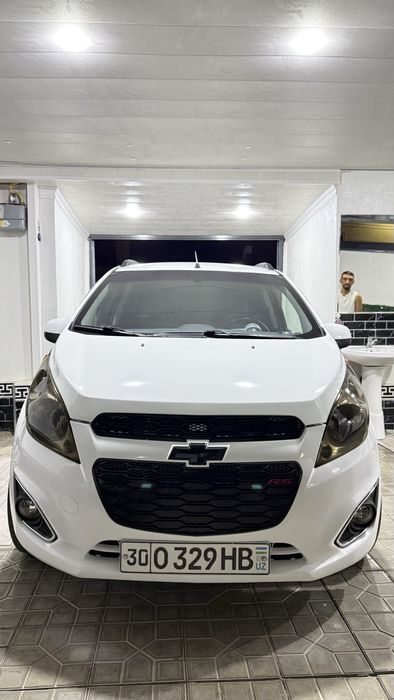 Автомобиль Спарк
