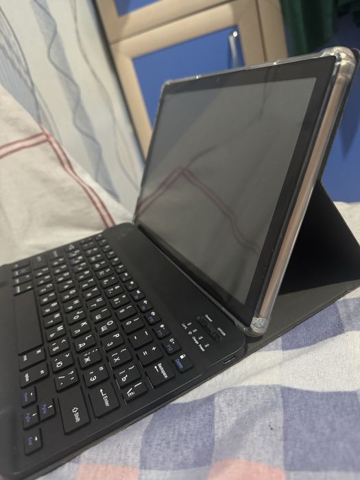 Планшет S25 продам срочно