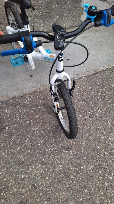 Vând bicicletă copii