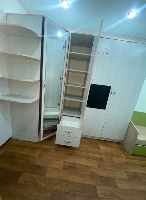 Шкаф продаётся 70000