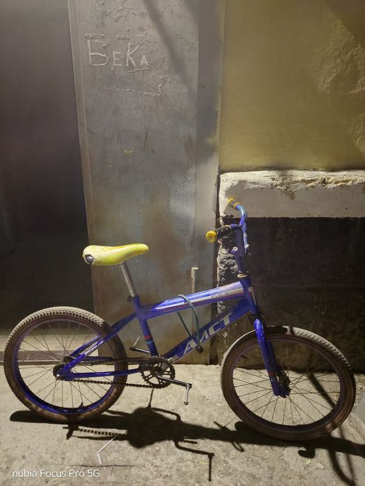 Продаеться велосипед