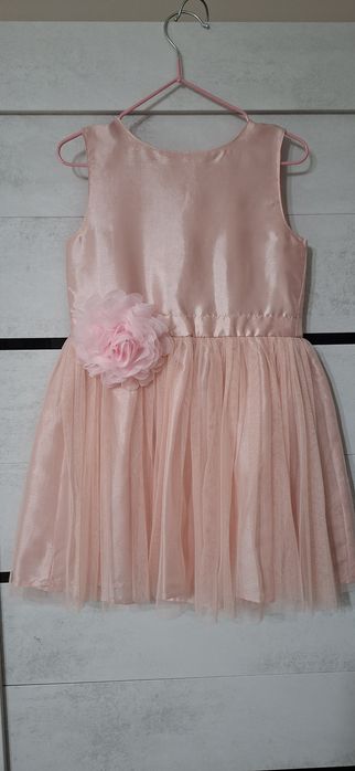 Продам платья для девочки