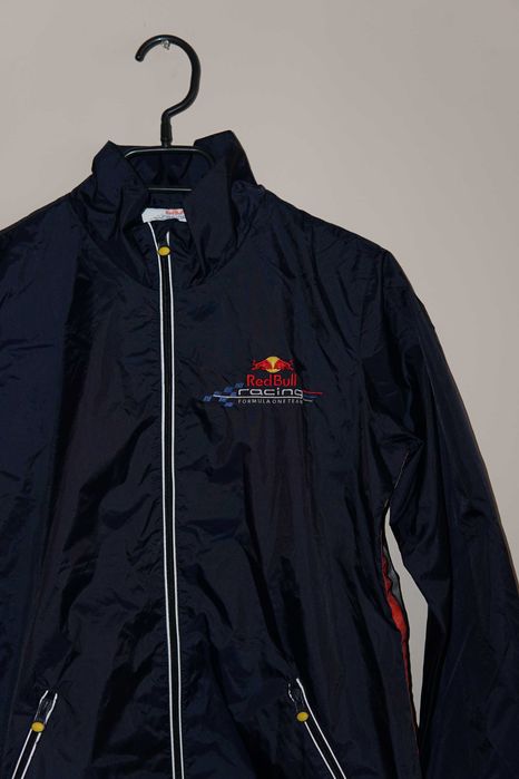 Яке Red Bull Racing Formula 1