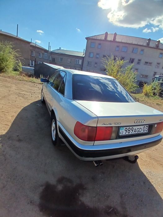 Продам ауди 100 ц4