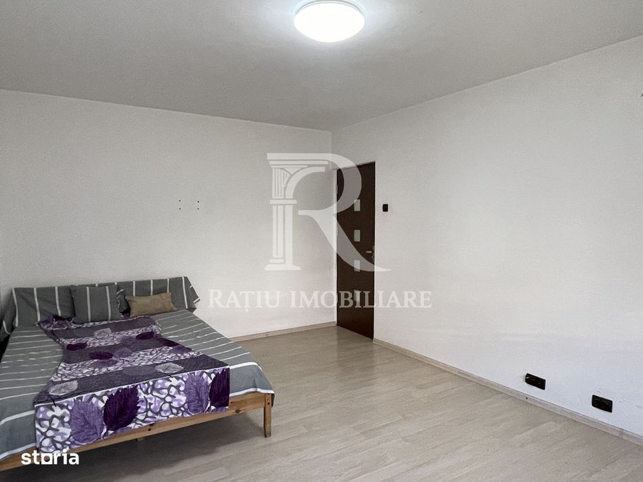 Apartament cu 3 camere | Echipe de muncitori | Rogerius | Oradea