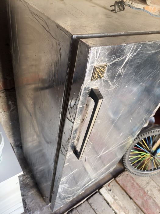 Холодильник Бирюса