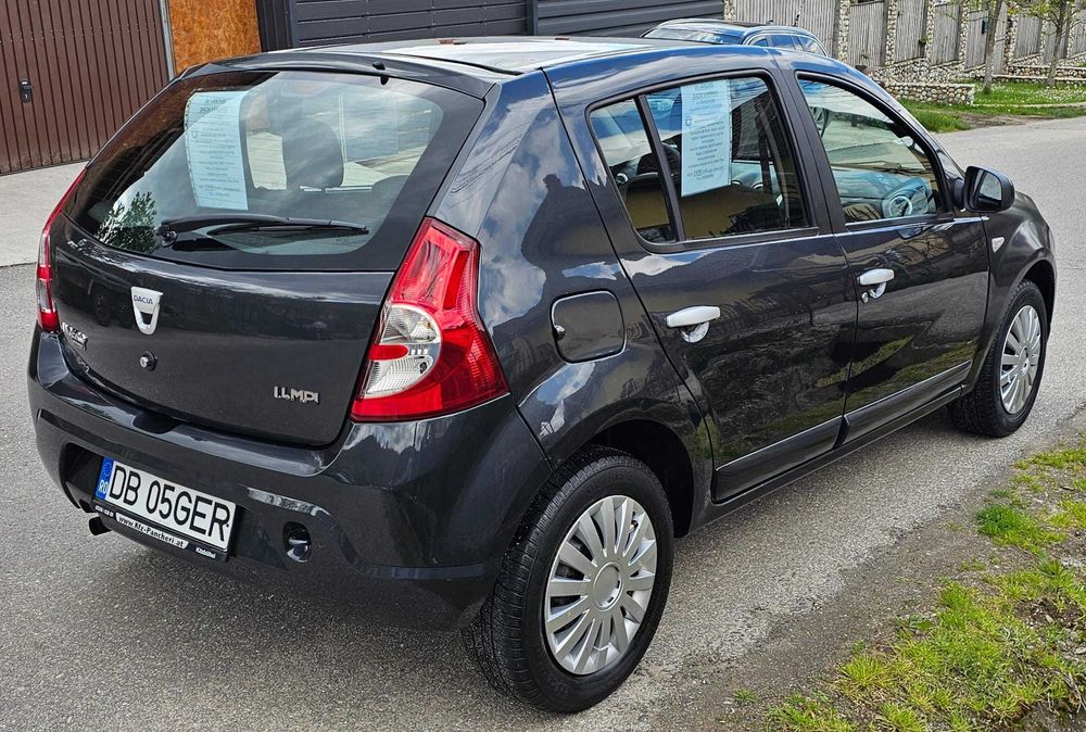 Dacia Sandero/  1.4 / AC- SERVO