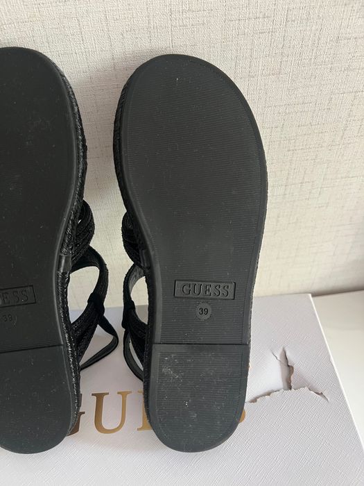 Дамски сандали GUESS 'KALORE' в Черно, 39 номер