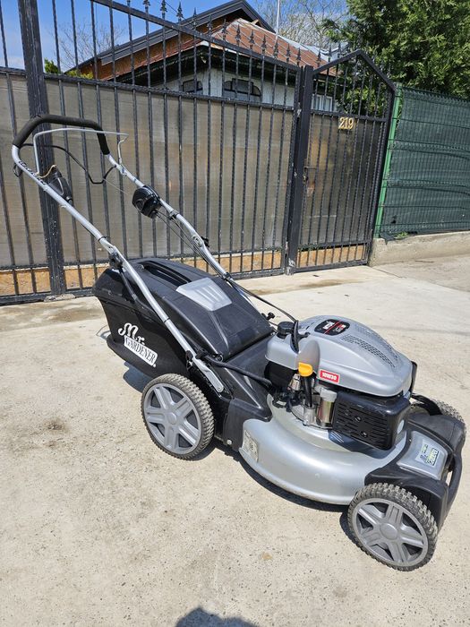 Masina de tuns iarba gazon MrGardener