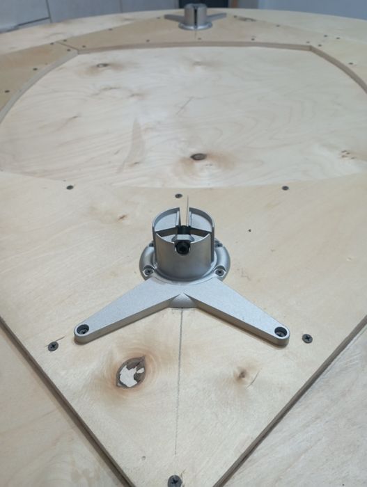 Стол круглый 140 см