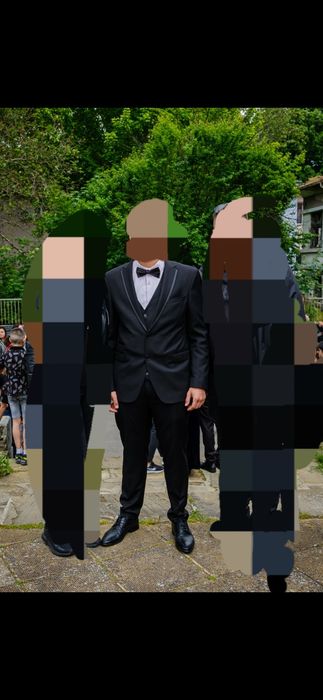 Абитуриентски костюм