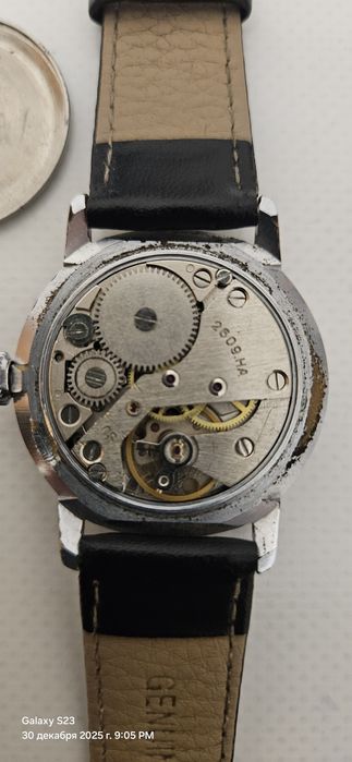 Часы Ракета. Механические.