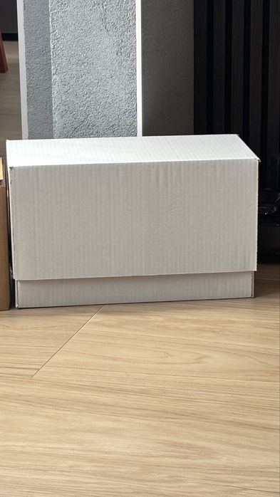 Продавам нови картонени кутии 2 размера