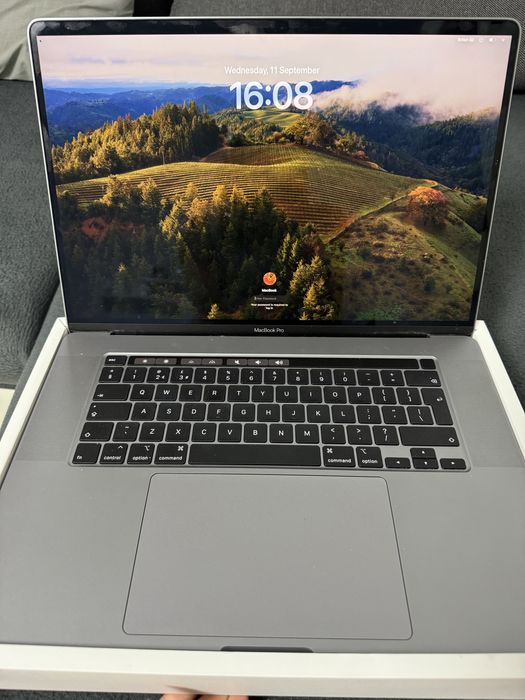 Macbook  model A2161