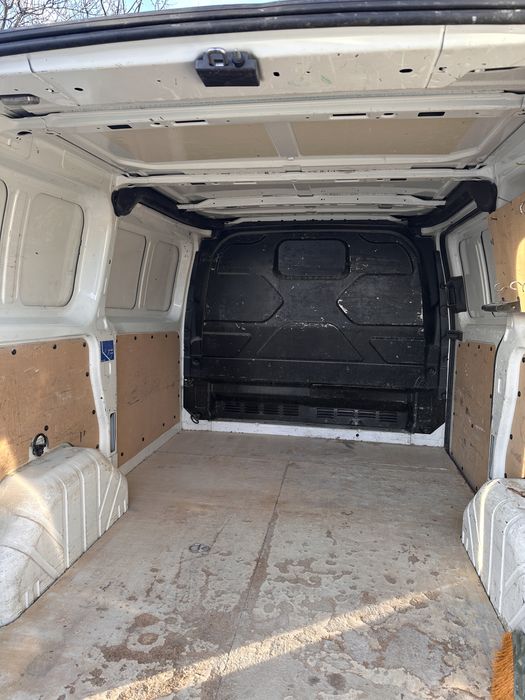 Ford transit custom 2,2 tdci km reali ! (vivaro,trafic)