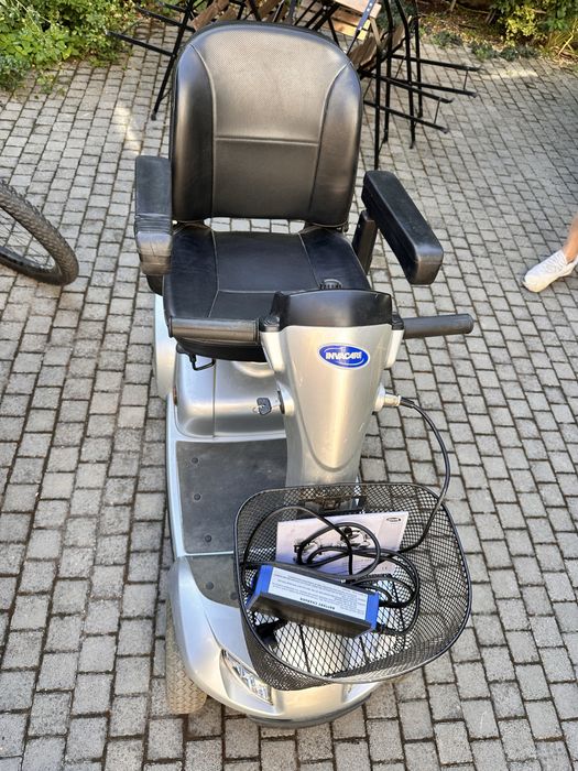 Електрически скутер Invacare Leo