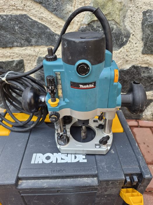 Freza makita rp 1110 c