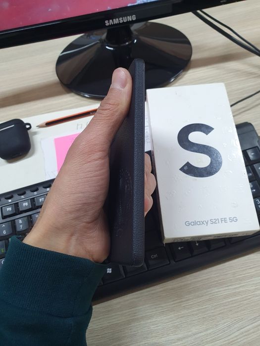 Samsung S21 FE 5G 128Gb продам