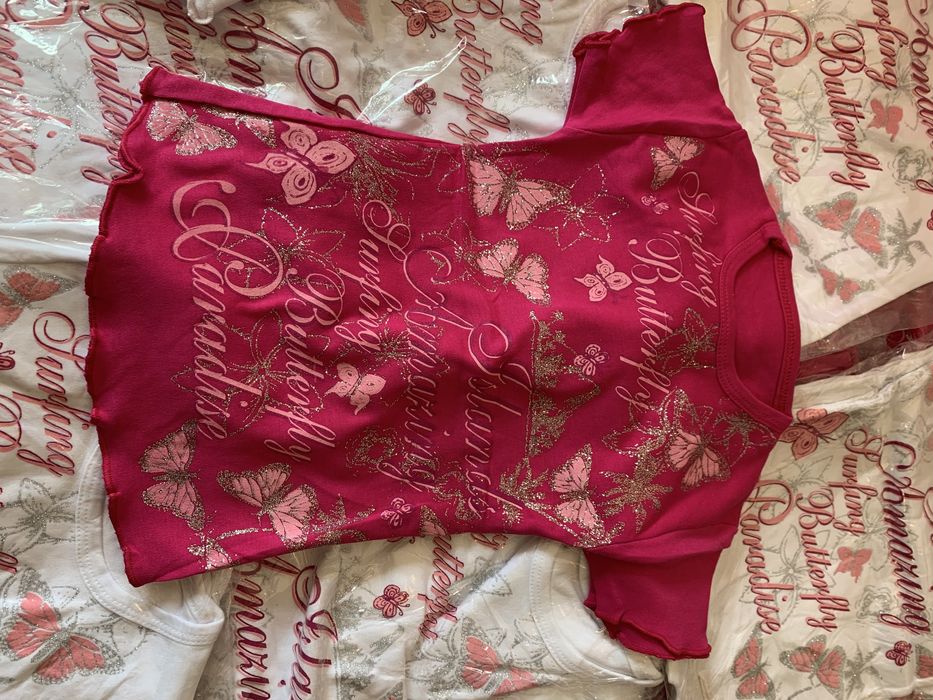 Детска тениска нова налична в два цвята