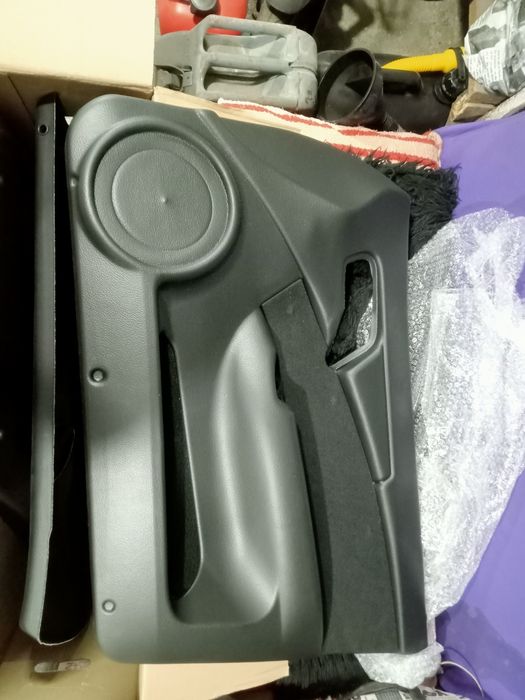 Продам дверные карты приора,ваз2110