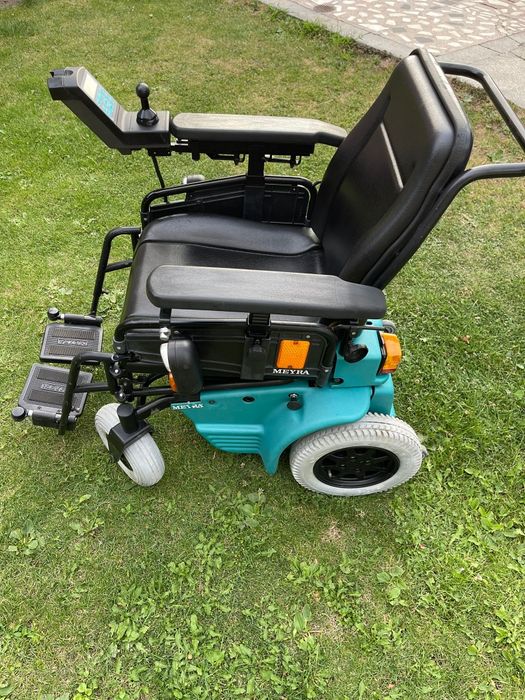 Carucior/carut electric Meyra pers cu handicap, dizabilitati scaun