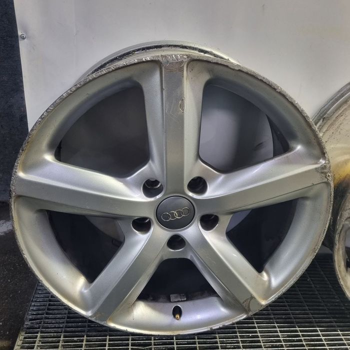 Jante aliaj AUDI Q7 2005 - 2009 (1370) R20 Et605*110