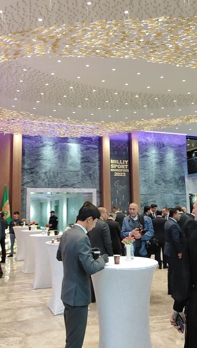 Кейтеринг в Ташкенте . Фуршет . Кофе брейк. Аренда коктейлний стол