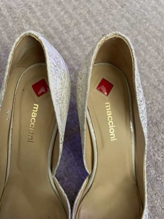 Pantofi stiletto piele, Maccioni