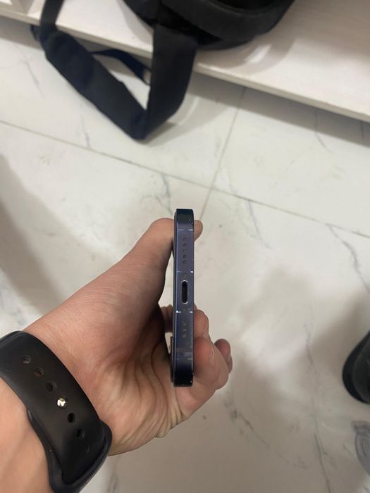 Iphone 12  Iphone 12