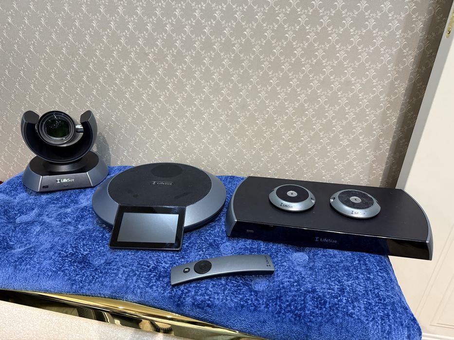 * Система видеоконференцсвязи Lifesize Icon 600 оригинал из США б/у