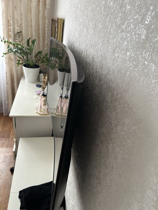 Продам Телевизор Смарт SAMSUNG