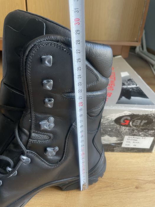 Bacanci de piele pt munte , 44