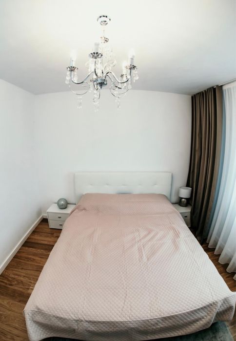 Inchiriez apartament in zona centrala