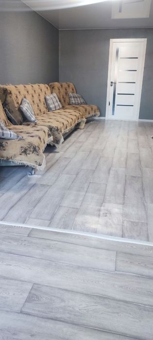 Продается 2 - х комнатная квартира