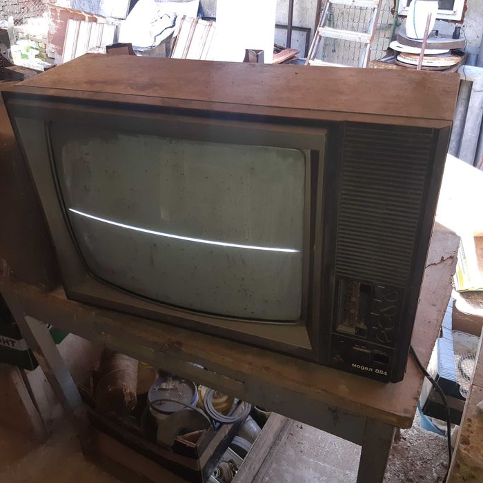 Стари телевизори