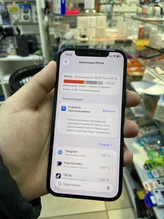 продам iPhone 12 64гб 83%