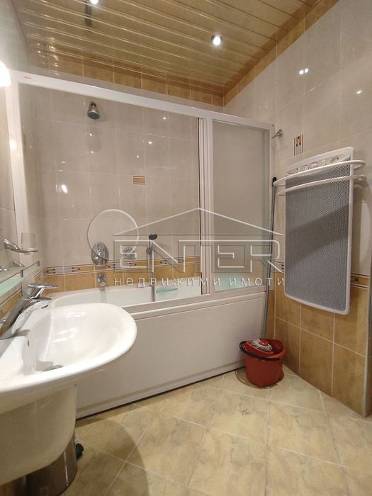 Продава се Тристаен апартамент в Варна, Галата - 158 кв.м за 1317 €/кв.м - Снимка #9