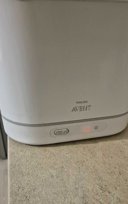Sterilizator biberoane Philips Avent