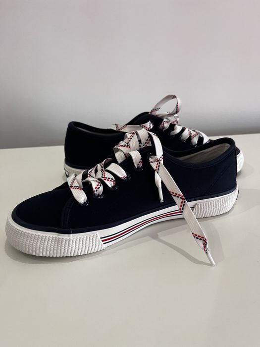 Дамски тъмно сини кецове