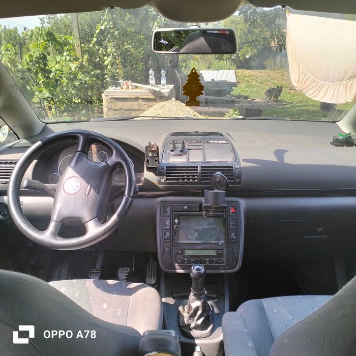 Vând Volkswagen Sharan,mai multe detalii la telefon